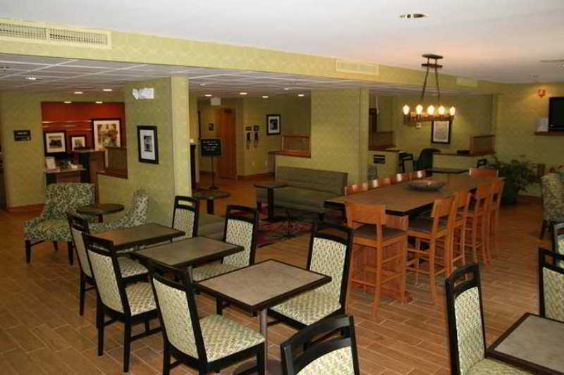 Hampton Inn Wooster Exterior foto